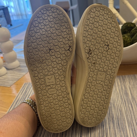 Veja Recife Women’s White and Pink Velcro Sneakers US 6/ Euro 37 - Picture 9 of 10